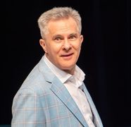 Doru Octavian Dumitru a ajuns în stare gravă la spital! Actorului i s-a făcut rău înaintea unui spectacol